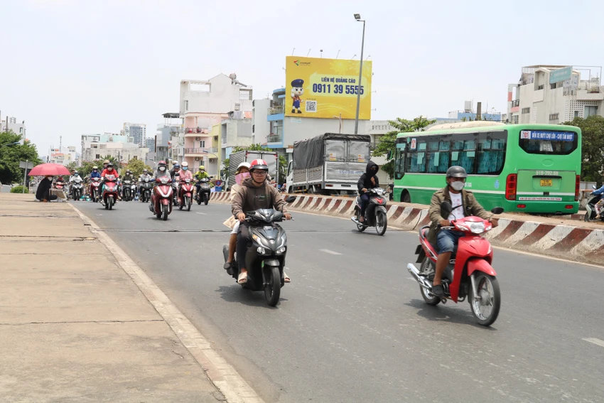 sửa chữa cầu Phạm Văn Chí