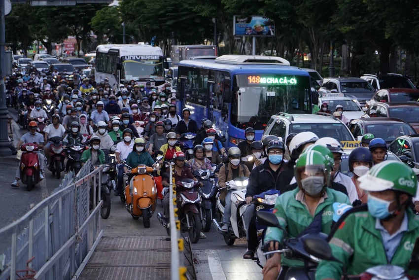 cua-ngo-tan-son-nhat-74.jpg