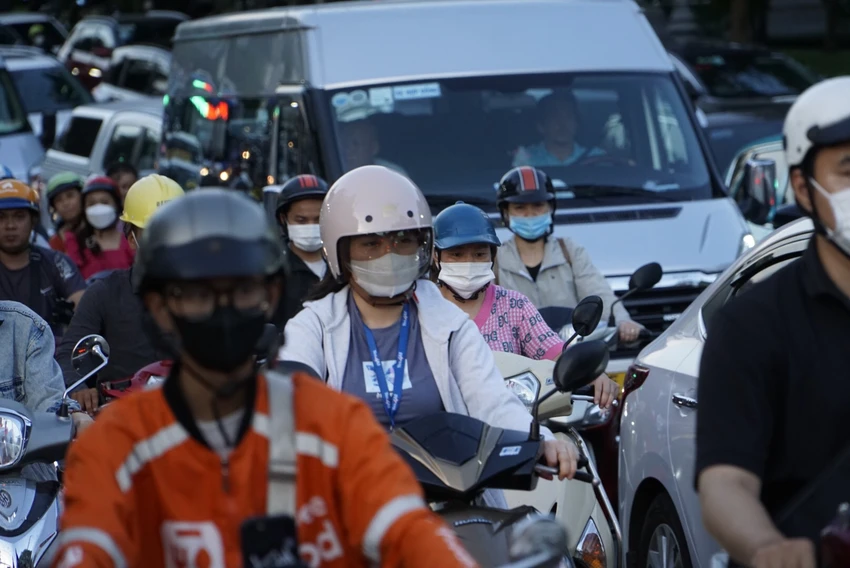 cua-ngo-tan-son-nhat-75.jpg