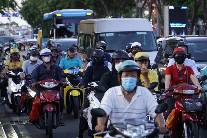 cua-ngo-tan-son-nhat-81.jpg