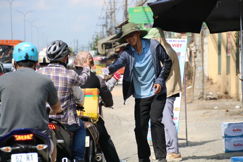 cua-ngo-phia-tay-121.jpg