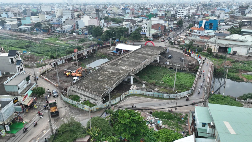 cầu Tân Kỳ Tân Quý
