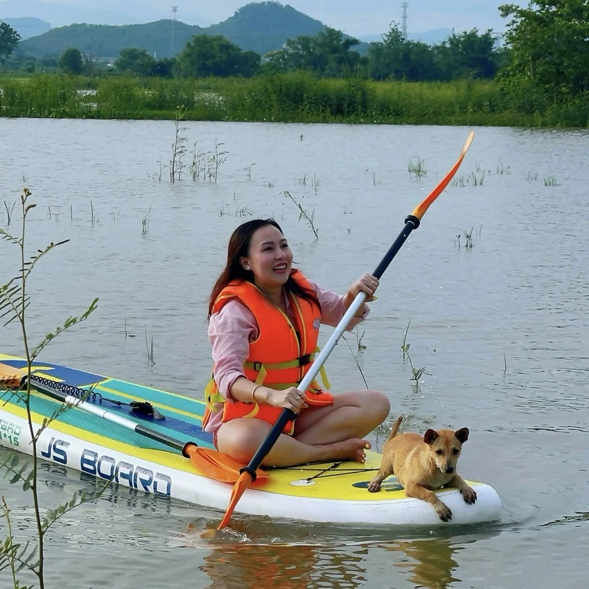 hồ suối đá