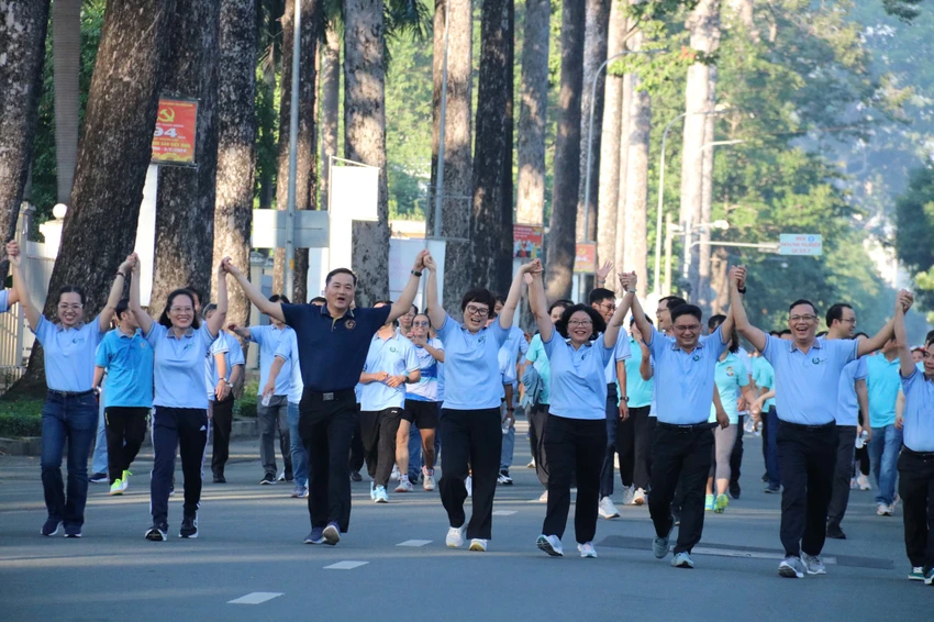 chuong-trinh-di-bo-20.jpg