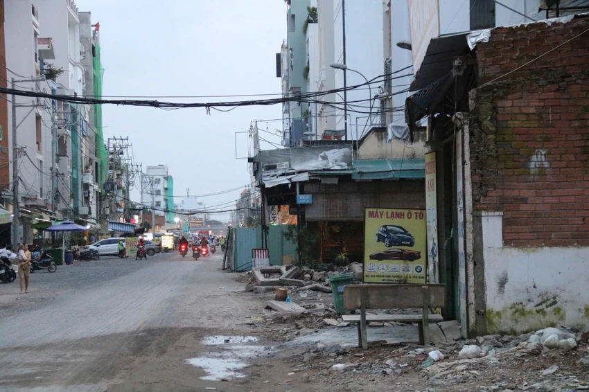 tran-quoc-hoan.jpg