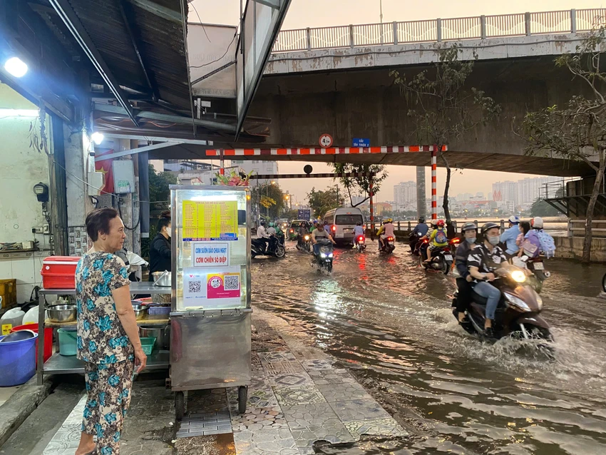menh-mong-nuoc-11.jpg