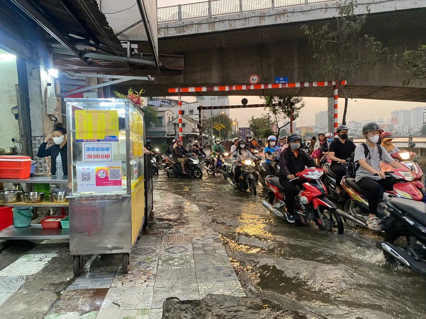 menh-mong-nuoc-13.jpg