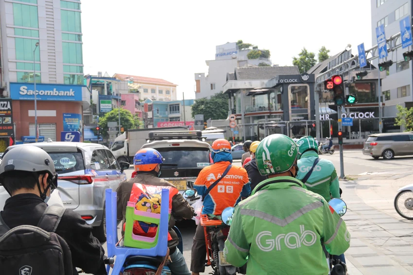 xe-may-re-phai-34.jpg