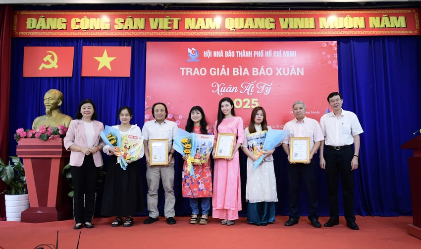 báo pháp luật