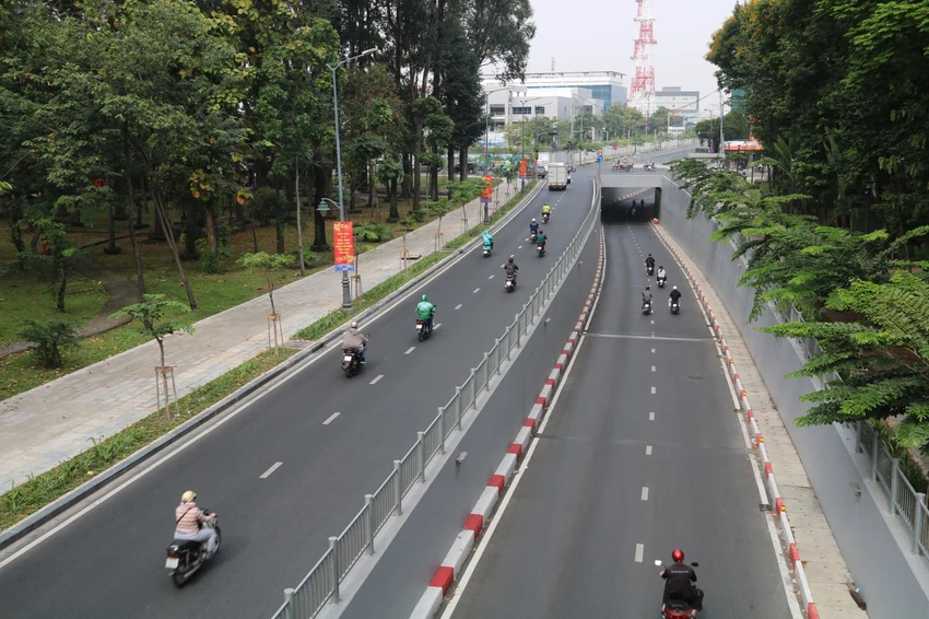 cua-ngo-tan-son-nhat-86.jpg