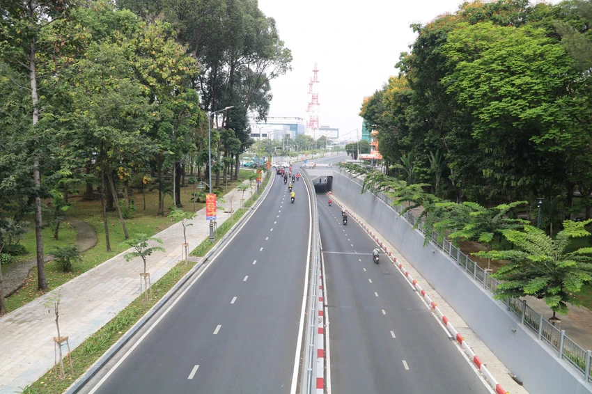 cua-ngo-tan-son-nhat-87.jpg