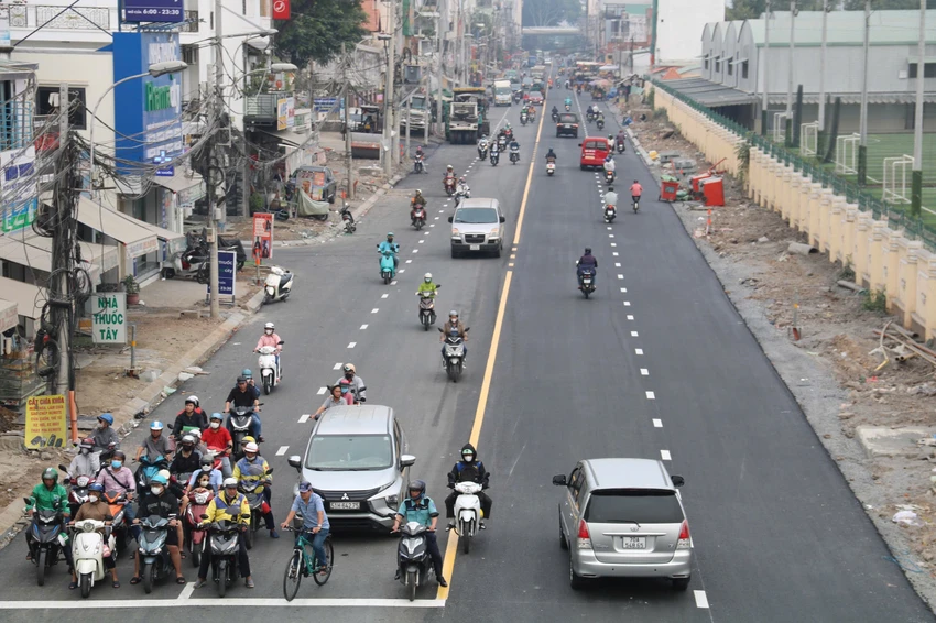 cua-ngo-tan-son-nhat-91.jpg