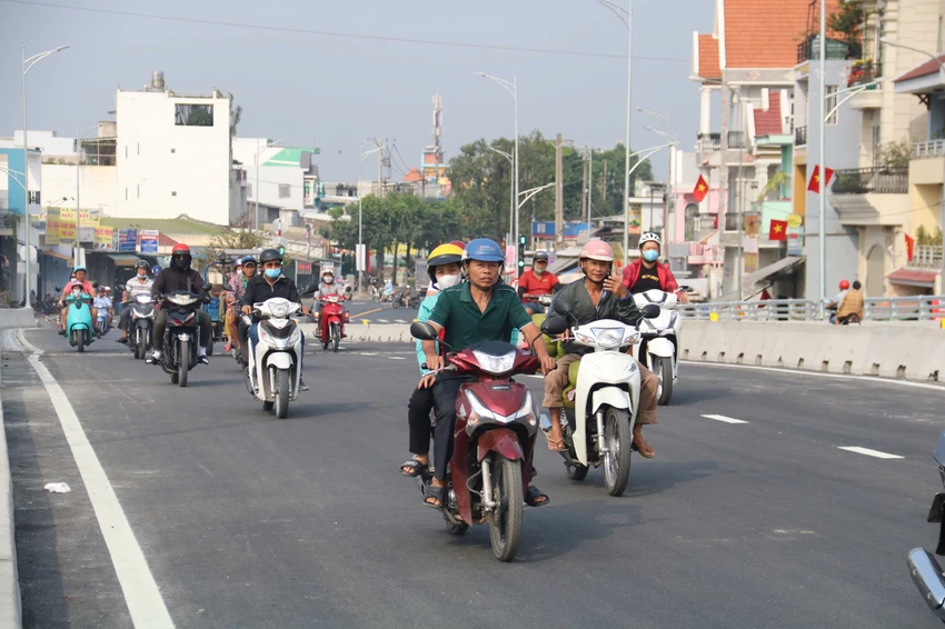 cau-ba-hom-60.jpg