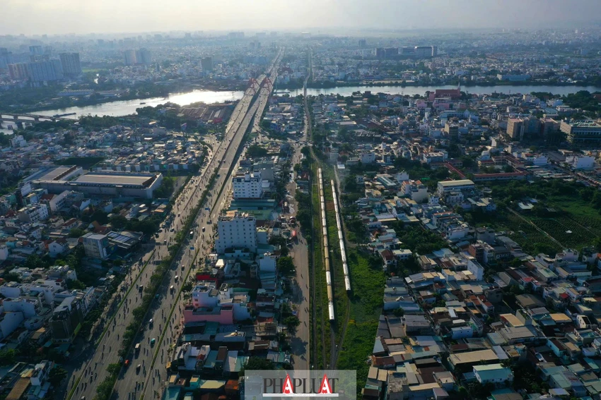 cầu đường sắt bình lợi