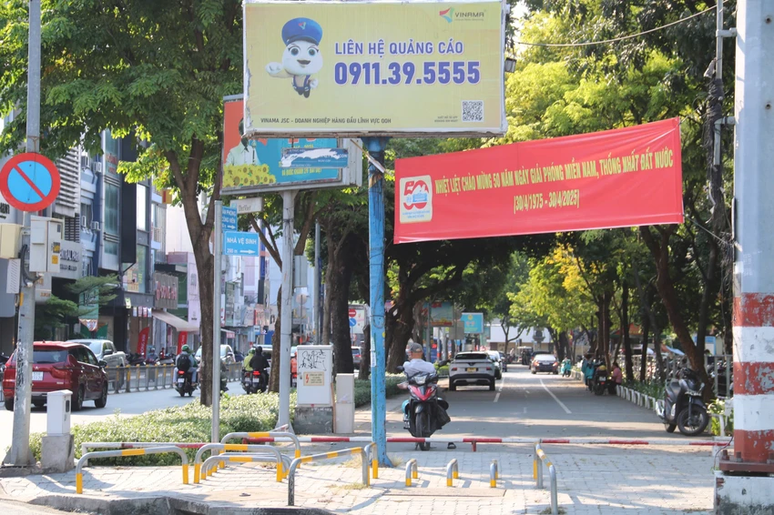 thanh-chan-xe-may.jpg