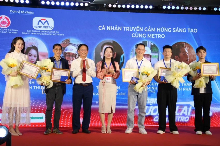 giai-phong-mien-nam-3.jpg