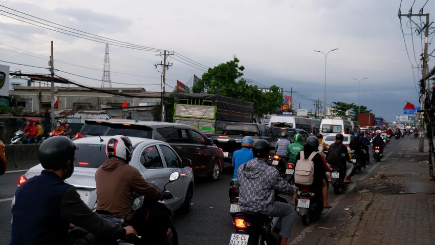 cua-ngo-phia-tay-376.jpg