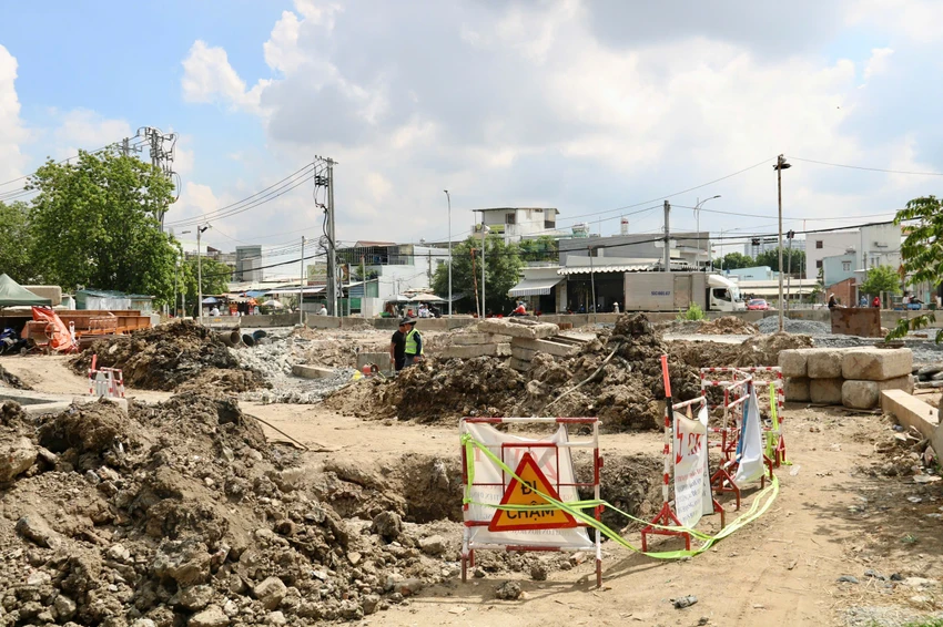 quan-binh-tan-50.jpg