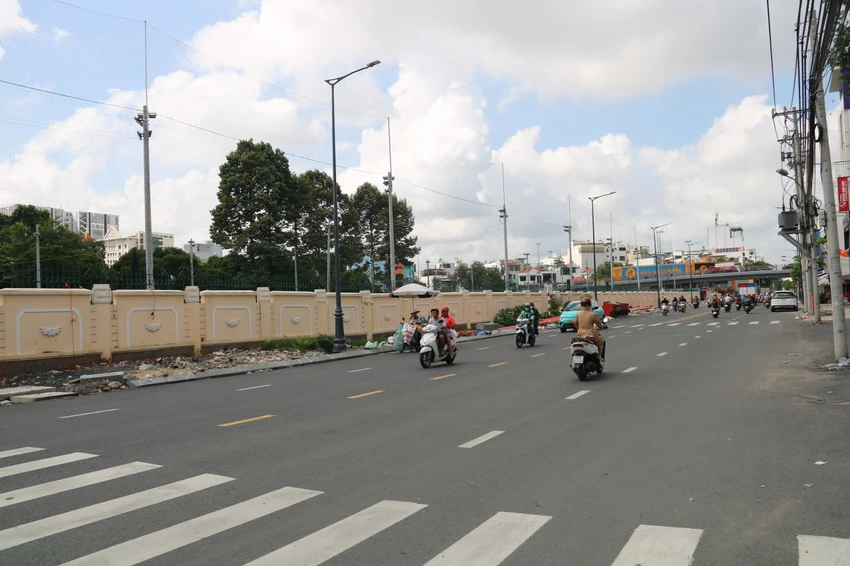 duong-hoang-hoa-tham-29.jpg