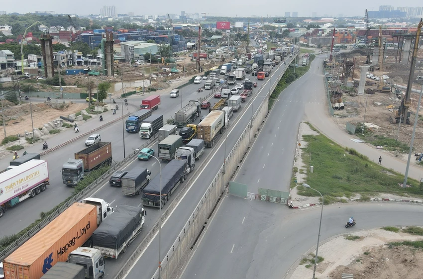 nút giao tân vạn