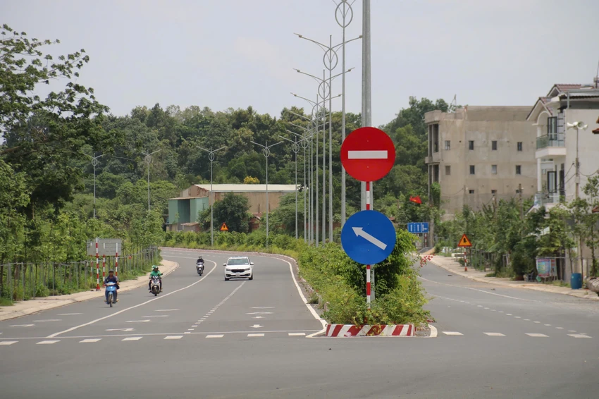 duong-truc-chinh-dong-tay-9.jpg