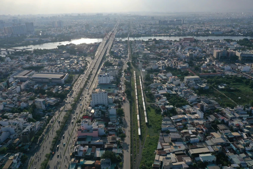 duong-sat-TP.HCM-loc-ninh-1.jpg