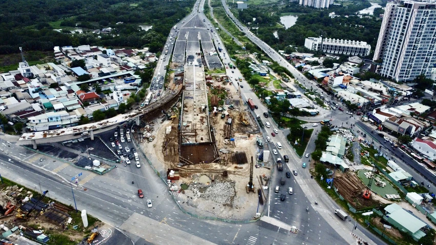 UBND TP.HCM yêu cầu hoàn thành nút giao An Phú trước 31-12-2025