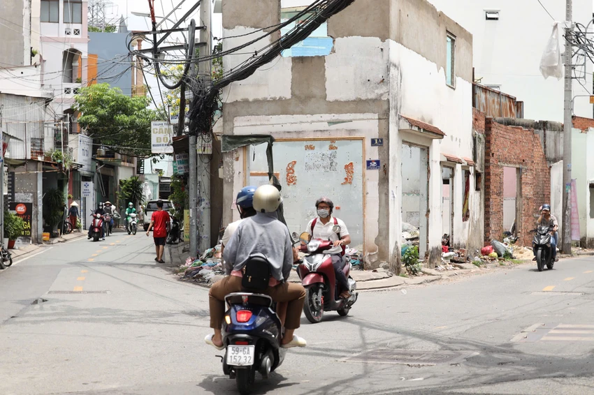 nga-tu-dinh-6.jpg