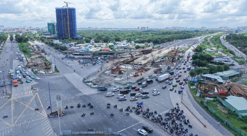ùn tắc giao thông tại khu vực nút giao An Phú