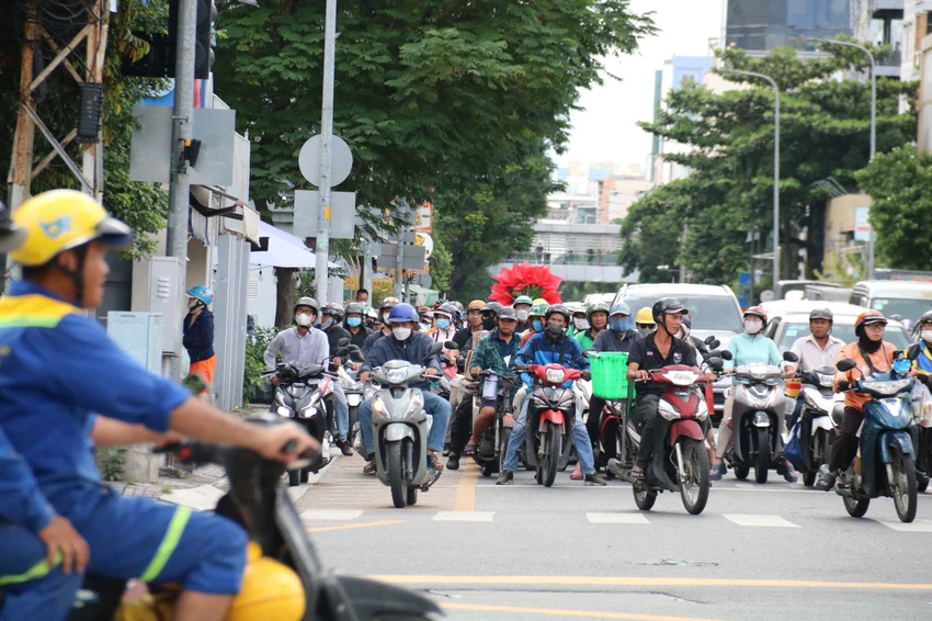 xe-re-phai-3.jpg