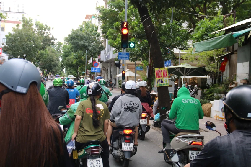 xe-re-phai-4.jpg
