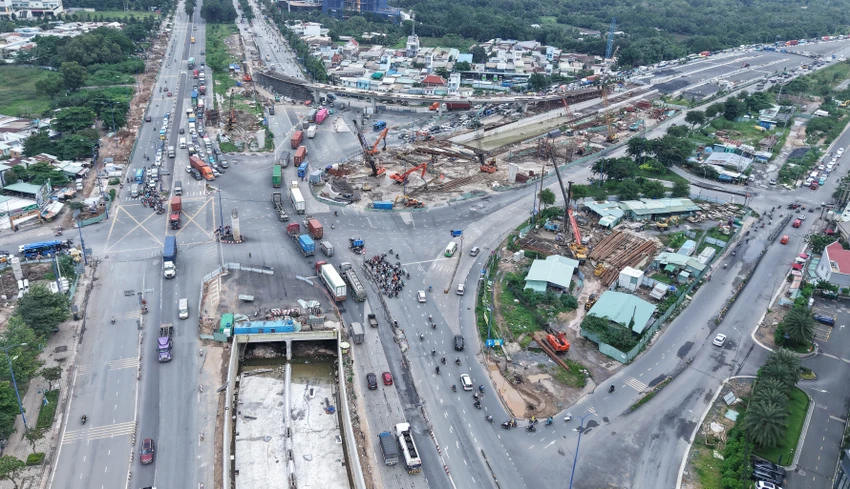 TP.HCM ‘chốt’ thời gian khởi công 3 đoạn Vành đai 2, thông xe Vành đai 3