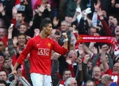 Ronaldo chính thức gia nhập MU, nhận lương cực khủng