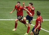 'Gà trống' có đá văng 'bò tót'?