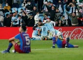 Xavi vừa về đã chứng kiến ngay cái ngớ ngẩn của Barcelona