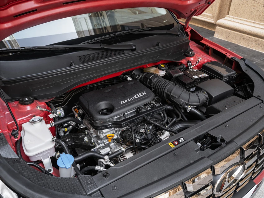 hyundai-venue-14-8441-2223.jpg