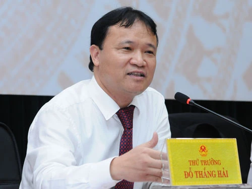 Thứ trưởng Bộ Công Thương: Giá xăng có thể được điều chỉnh hằng ngày ảnh 1 Thứ trưởng Bộ Công Thương: Giá xăng có thể được điều chỉnh hằng ngày ảnh 1