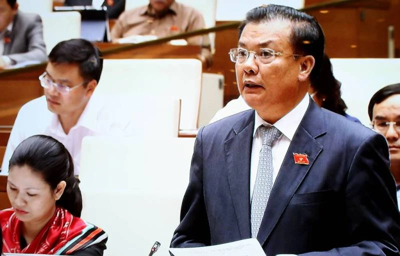 Bộ trưởng Đinh Tiến Dũng:Nợ công tăng,áp lực trả nợ lớn ảnh 1 Bộ trưởng Đinh Tiến Dũng:Nợ công tăng,áp lực trả nợ lớn ảnh 1