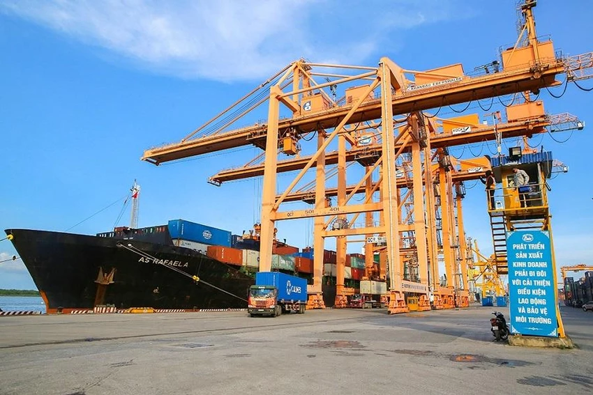 Kết cấu hạ tầng giao thông, cảng biển đồng bộ sẽ giúp phát triển dịch vụ logistics. Ảnh minh hoa: Cảng Hải Phòng Kết cấu hạ tầng giao thông, cảng biển đồng bộ sẽ giúp phát triển dịch vụ logistics. Ảnh minh hoa: Cảng Hải Phòng