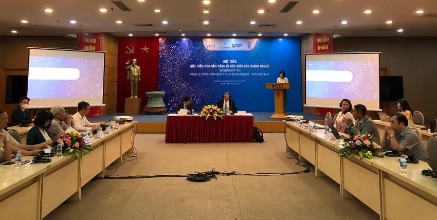 Hội thảo “Đấu thầu mua sắm công từ góc nhìn của doanh nghiệp” do VCCI và Chương trình Phát triển Liên Hợp Quốc tại Việt Nam (UNDP) tổ chức ngày 16-6. Ảnh: MINH TRÚC Hội thảo “Đấu thầu mua sắm công từ góc nhìn của doanh nghiệp” do VCCI và Chương trình Phát triển Liên Hợp Quốc tại Việt Nam (UNDP) tổ chức ngày 16-6. Ảnh: MINH TRÚC