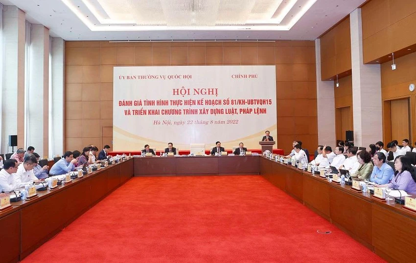 Chất lượng các dự án luật, pháp lệnh, dự thảo nghị quyết trình Quốc hội, Ủy ban Thường vụ Quốc hội xem xét ngày càng được nâng lên, đạt sự đồng thuận cao khi biểu quyết thông qua. Chất lượng các dự án luật, pháp lệnh, dự thảo nghị quyết trình Quốc hội, Ủy ban Thường vụ Quốc hội xem xét ngày càng được nâng lên, đạt sự đồng thuận cao khi biểu quyết thông qua.