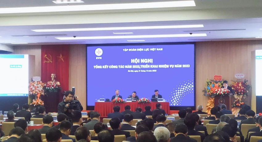 Hội nghị tổng kết năm 2022 của EVN được diễn ra đúng dịp kỉ niệm 68 năm ngày truyền thống Điện lực Việt Nam 21/12. Ảnh: TP Hội nghị tổng kết năm 2022 của EVN được diễn ra đúng dịp kỉ niệm 68 năm ngày truyền thống Điện lực Việt Nam 21/12. Ảnh: TP