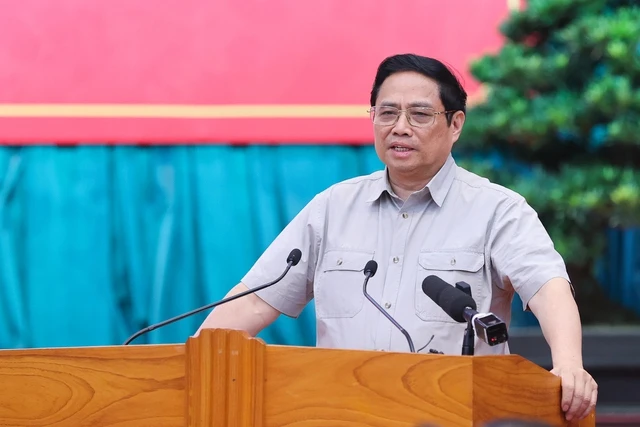 Thủ tướng Phạm Minh Chính ghi nhận, biểu dương, đánh giá cao quyết tâm, nỗ lực và những kết quả, thành tựu mà tỉnh Bình Định đạt được trong thời gian qua - Ảnh: VGP Thủ tướng Phạm Minh Chính ghi nhận, biểu dương, đánh giá cao quyết tâm, nỗ lực và những kết quả, thành tựu mà tỉnh Bình Định đạt được trong thời gian qua - Ảnh: VGP