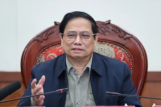 thu tuong chu tri hop duong day 500kV.jpg