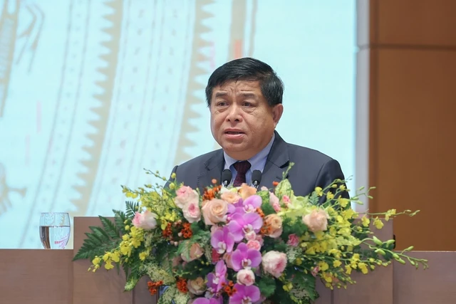 bo truong nguyen chi dung.jpg