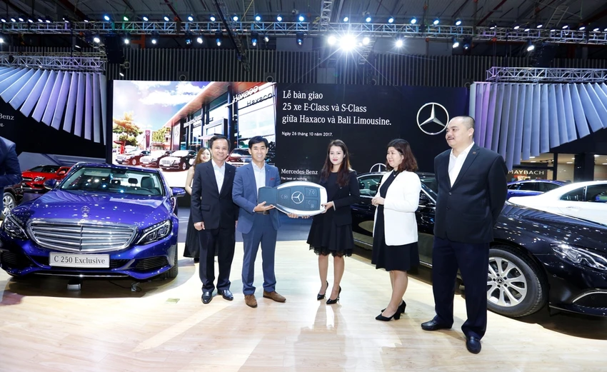 Bàn giao 25 xe E-Class và S-Class cho Bali Limousine ảnh 1 Bàn giao 25 xe E-Class và S-Class cho Bali Limousine ảnh 1
