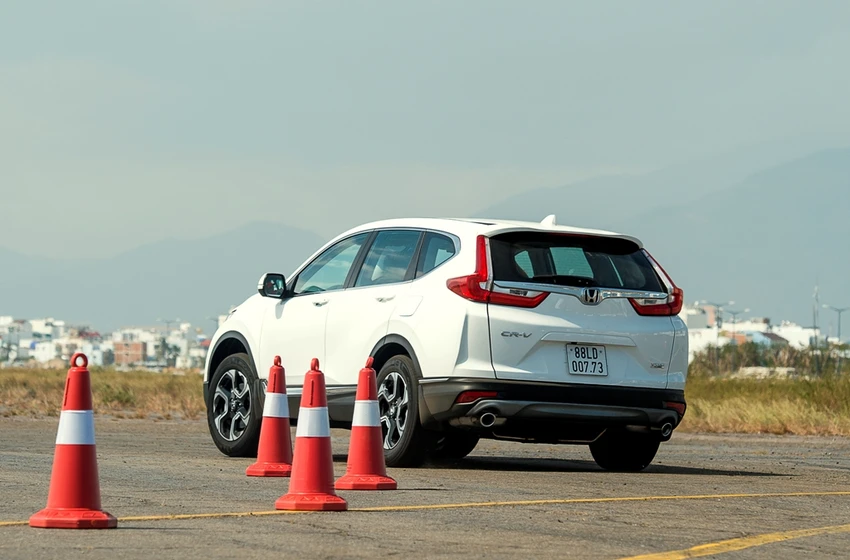 Công bố giá Honda CR-V 7 chỗ: 1,136 tỉ đồng ảnh 3