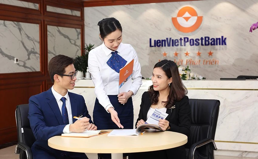 Tăng trưởng tín dụng bán lẻ của một số ngân hàng ngày càng cao Tăng trưởng tín dụng bán lẻ của một số ngân hàng ngày càng cao