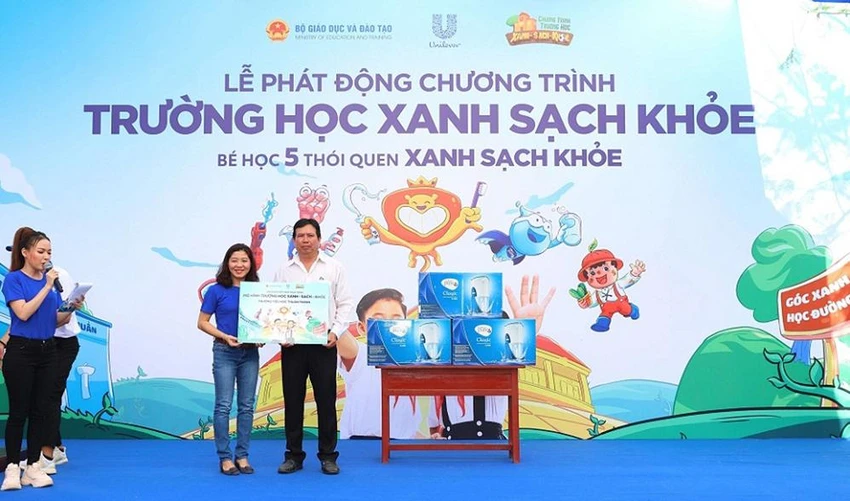 Lễ phát động chương trình “Trường học xanh sạch khỏe” Lễ phát động chương trình “Trường học xanh sạch khỏe”