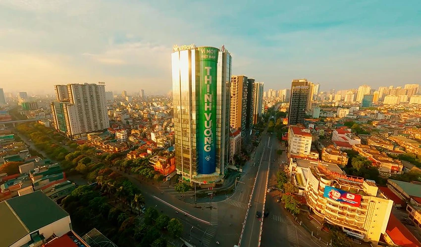 VPBank muốn gửi đến khách hàng và công chúng một thông điệp hãy luôn vui tươi và có khát vọng bứt phá hướng đến một cuộc sống thịnh vượng.
